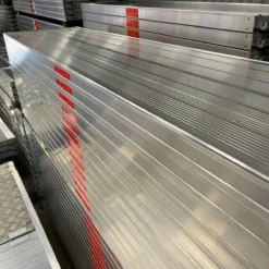 Plattform aluminium 0.32 m<MJ-Gerust Outlet