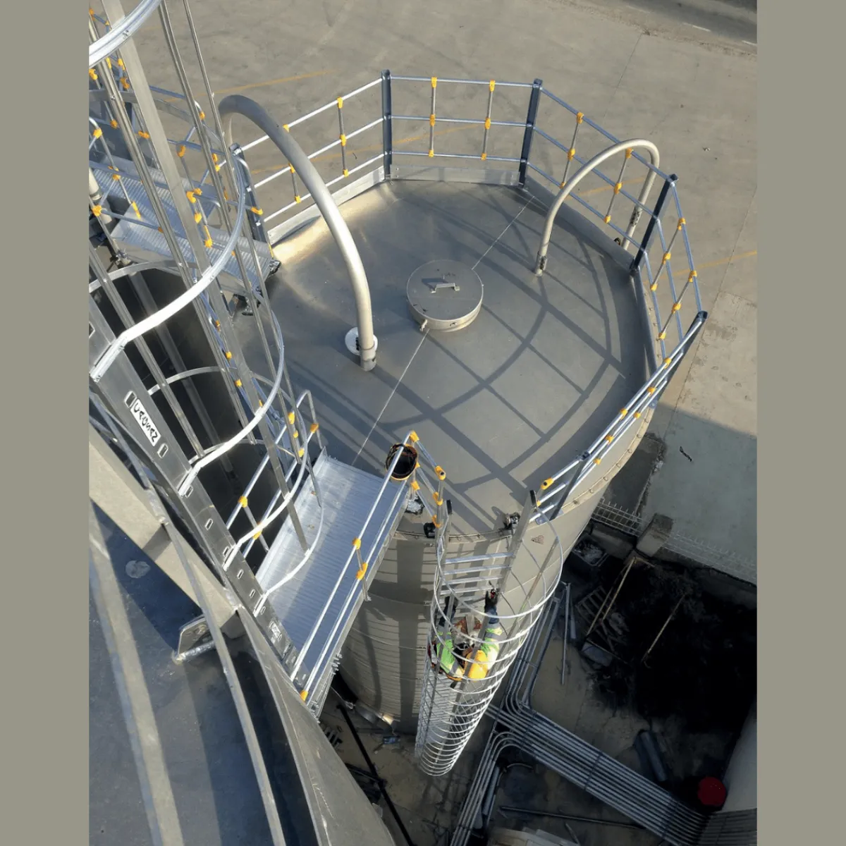 Underhållsplattform silo<Stallningsprodukter