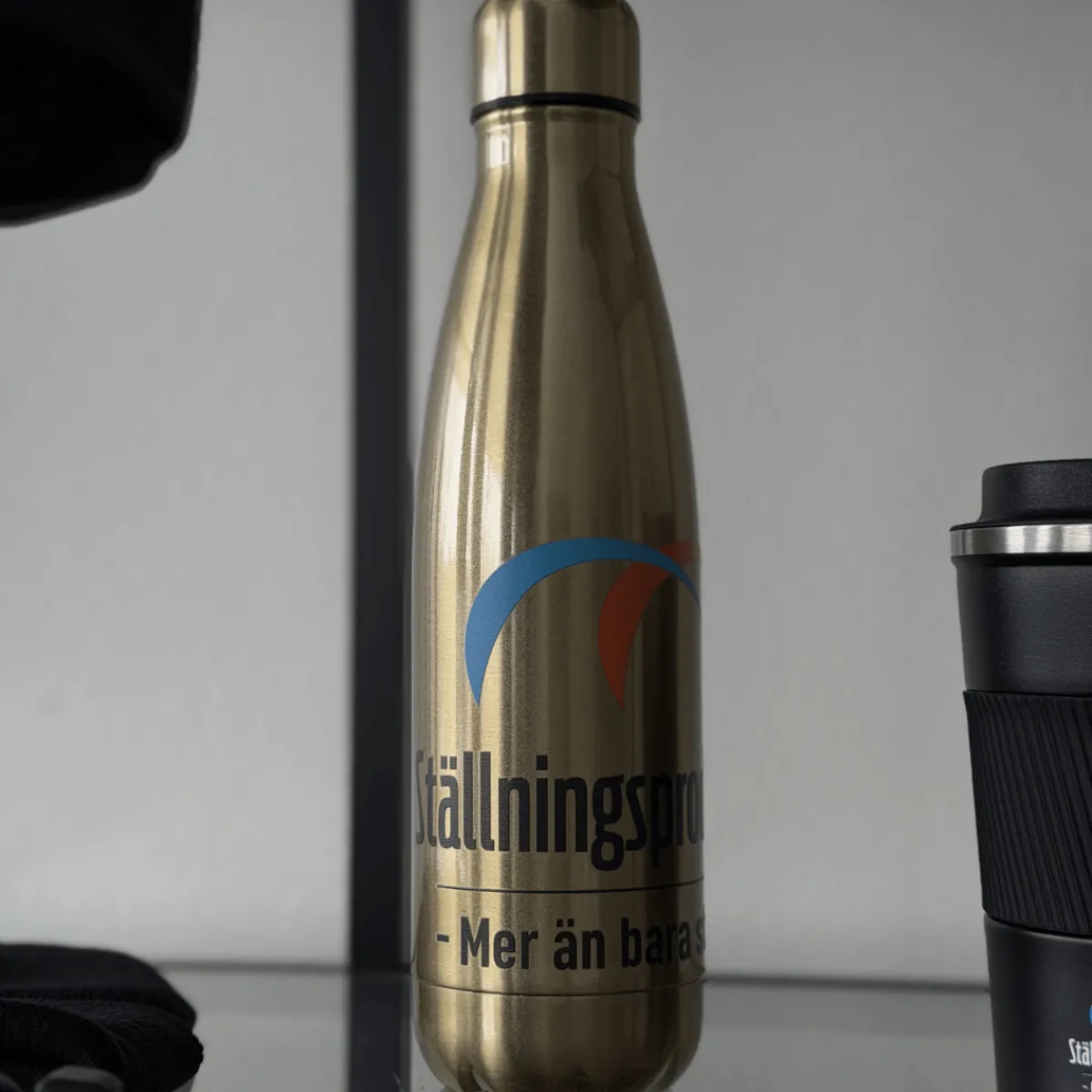 Vattenflaska Termos 0,5l<Stallningsprodukter Discount